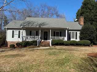 152 Kensington Dr, Greenwood, SC 29649