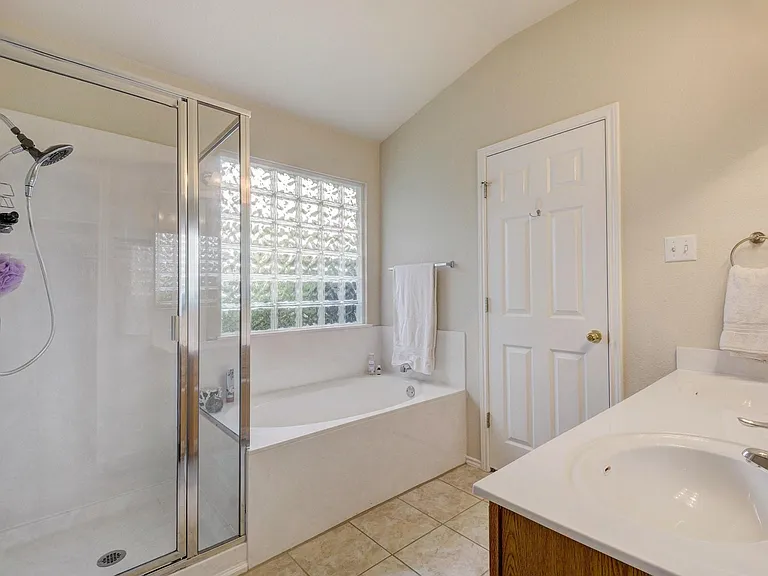 10312 Huxley St — Photo 10