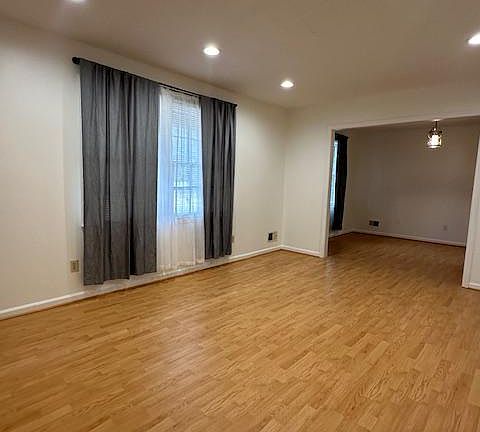 4th image of 107 Sunny Vista Dr