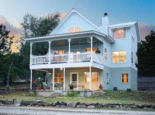 423 Comanche Path, Bandera, TX 78003