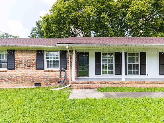 3rd image of 3306 Whitesburg Dr SW