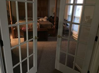 910 Gary Ln, Hopkinsville, KY 42240