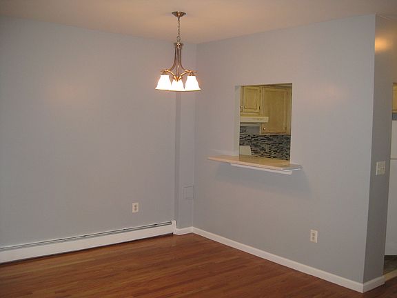 4th image of 420 Cumberland St