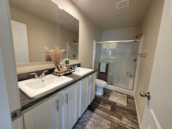 5th image of 825 N Lamb Blvd #194