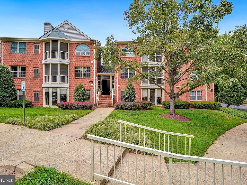 1st image of 806 Amber Tree Ct APT 303