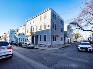 182 W 8th St #1, Boston, MA 02127