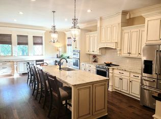 460 Thompson Rd, Camden, TN 38320