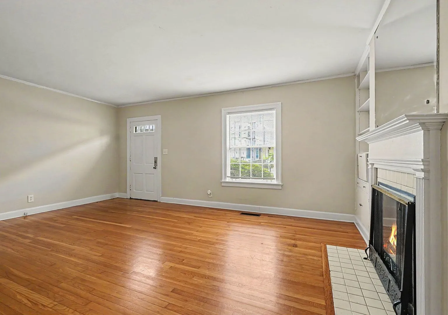 Great Emory Area Rental — Photo 3