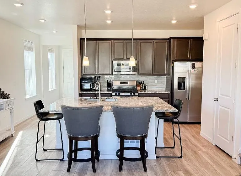 17934 Galapagos St — Photo 16