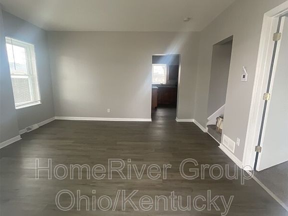 4th image of 728 Kercher St