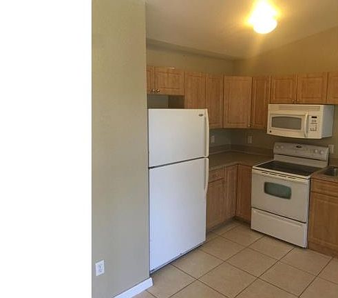 4th image of 1508 Hank Ave