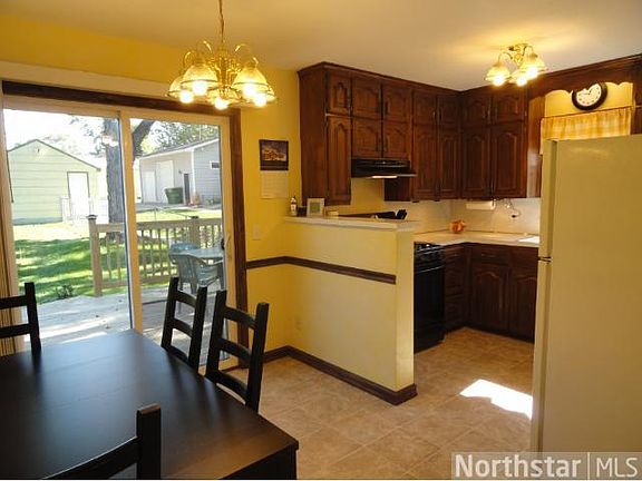 3rd image of 4314 Xenia Ave N