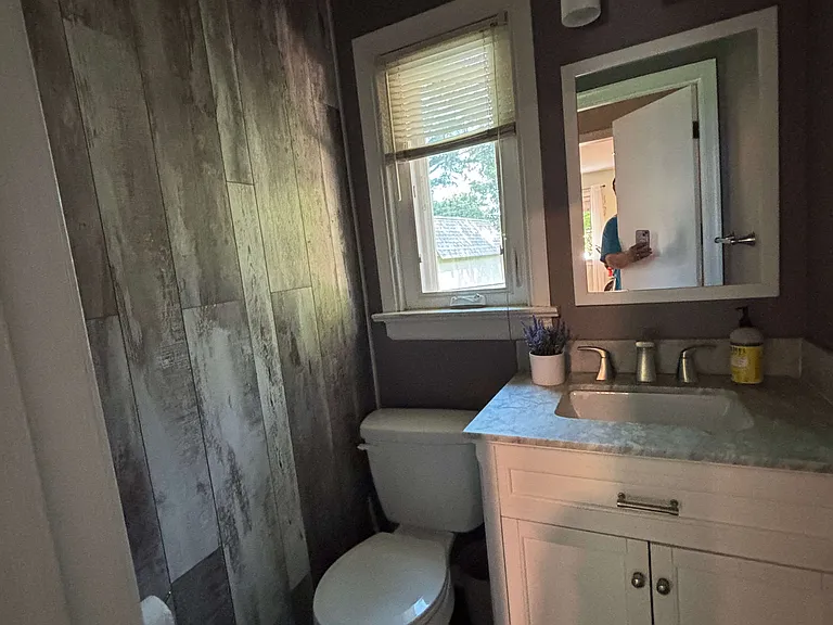 9204 Crystalwood Ln — Photo 18