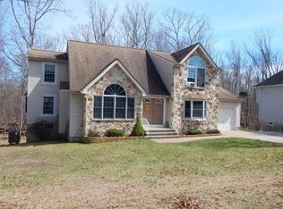 153 Pasquin Dr, East Stroudsburg, PA 18301