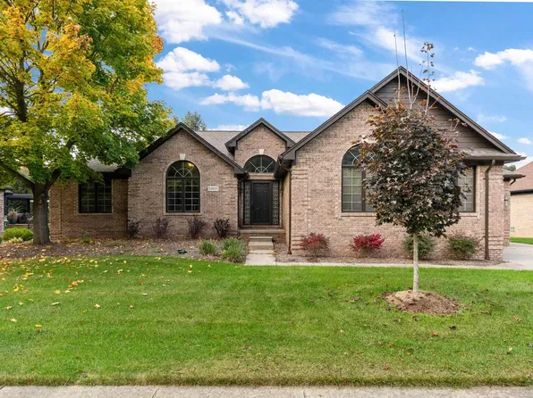 52655 Chestnut Grove Ln, Shelby Township, MI 48316