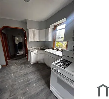 1 Oneida St #2