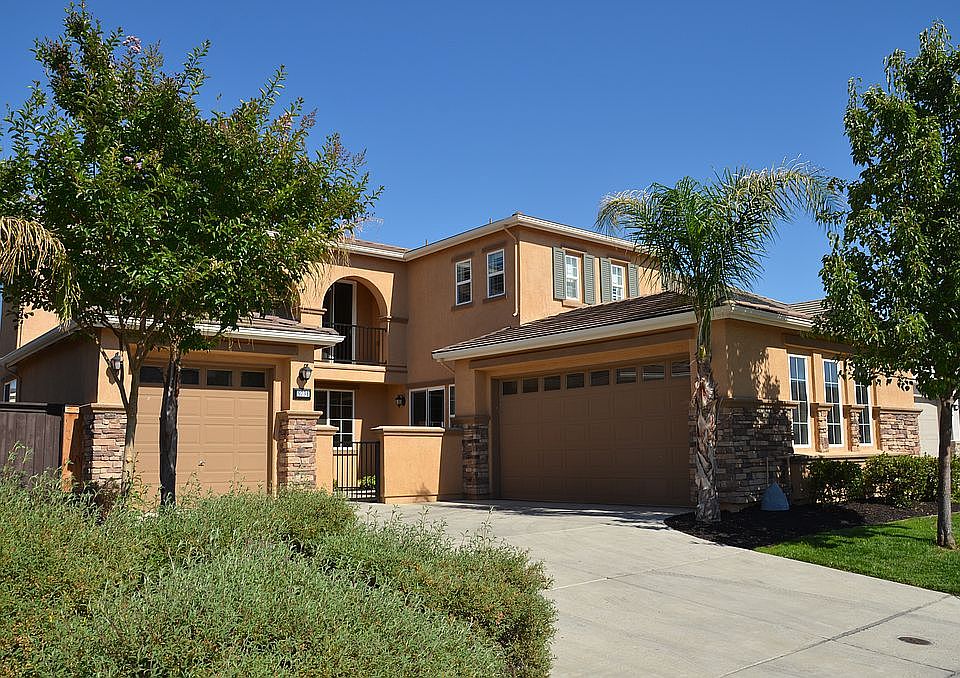 2nd image of 9731 Collie Way
