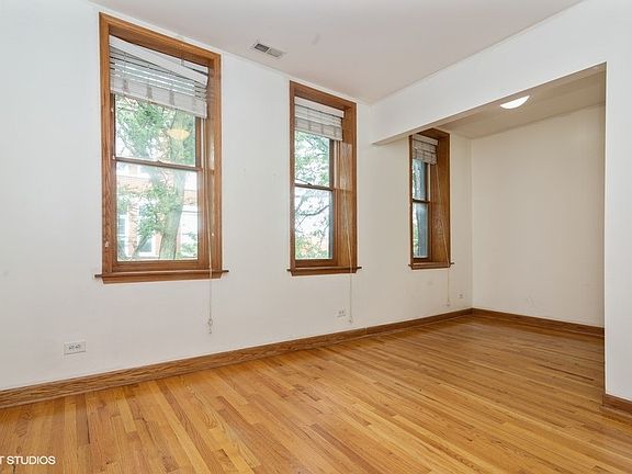 2nd image of 819 S Carpenter St APT 3F