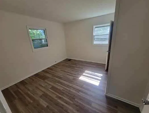 1213 Park Dr — Photo 5