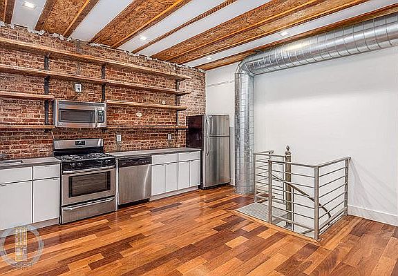 4th image of 1119 Carroll St