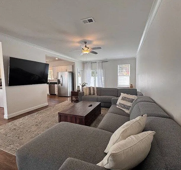 401 Albus Dr — Photo 8