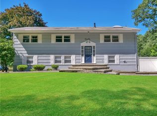 41 W Burda Pl, New City, NY 10956