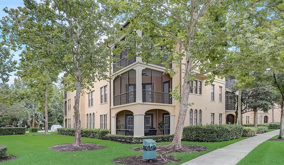 1st image of 513 Mirasol Cir APT 301