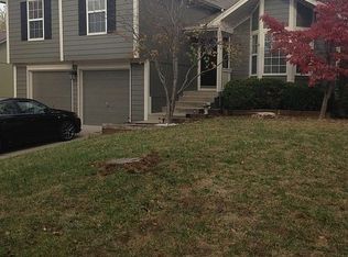 825 NE Michael Dr, Lees Summit, MO 64086