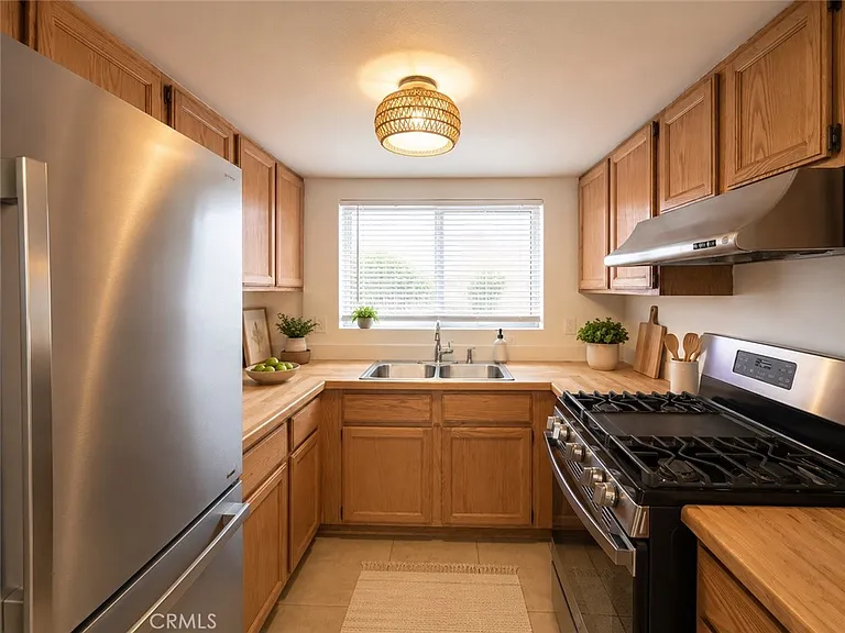 2438 Andreo Ave #B — Photo 15