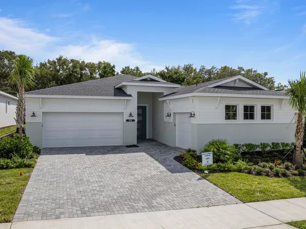 956 Club Cresswind Dr, Lady Lake, FL 32159