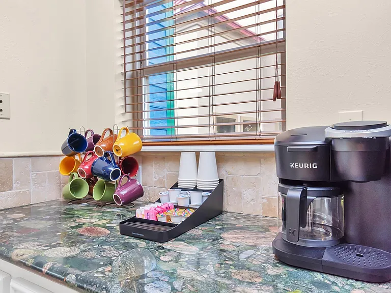 1730 Lakeshore Dr — Photo 16