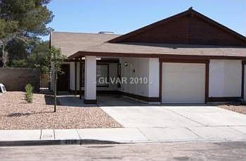 1st image of 4788 Willow Crest Ave