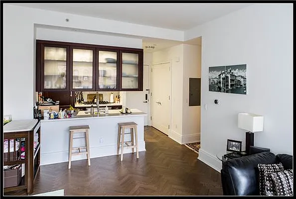 Sold by R New York | media 1