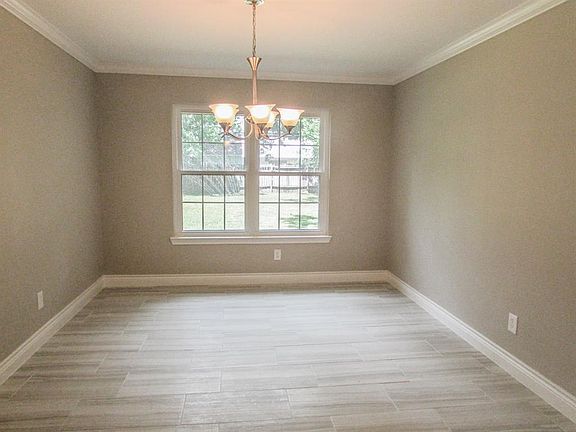 3rd image of 18030 Bambrook Ln