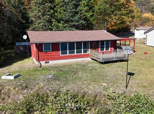 9 Russell Cres, Hastings Highlands, ON K0L2A0