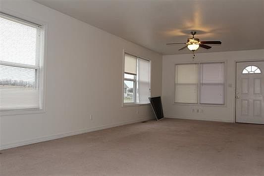 5th image of 913 Kramer Ct