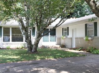 60362 Pembrook Ln, Elkhart, IN