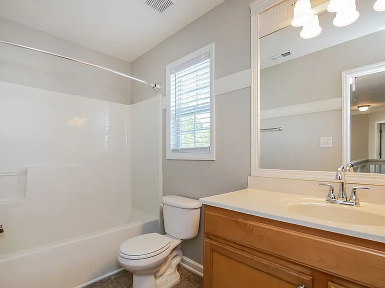 8112 Rolling Glenn Dr — Photo 18