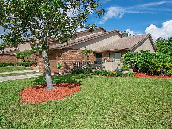 2nd image of 352 GOLFSIDE COVE #352