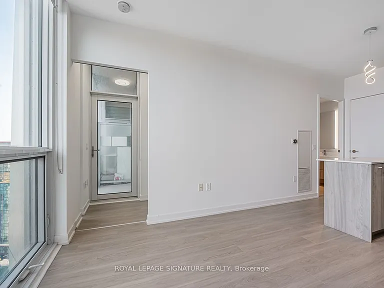 1 Yorkville Ave #3203 — Photo 10
