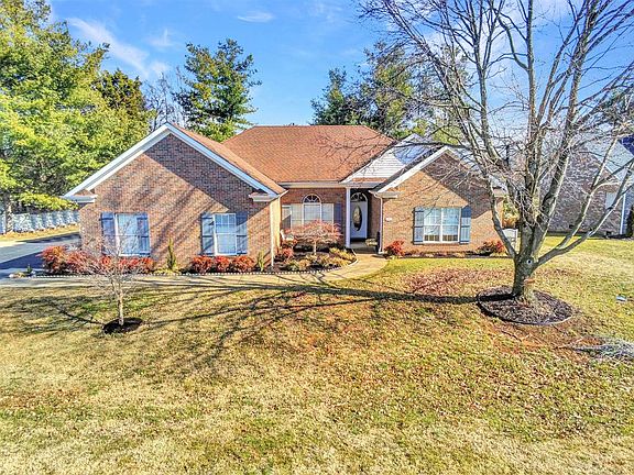 2nd image of 137 Huntsman Cir