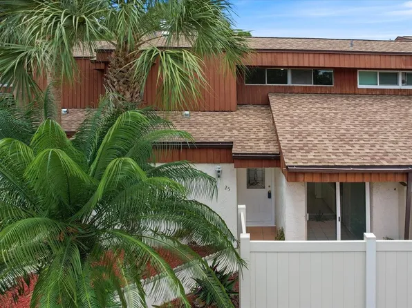 2056 Sunset Point Rd APT 25, Clearwater, FL 33765