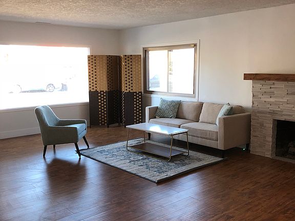 5th image of 2034 W 96th St
