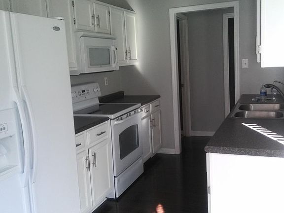 3rd image of 5812 Tennyson Dr