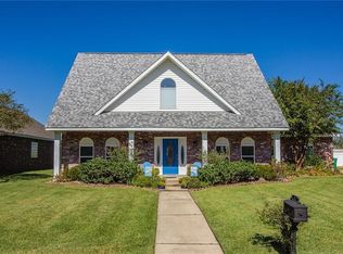 152 Oakmont Dr, La Place, LA 70068