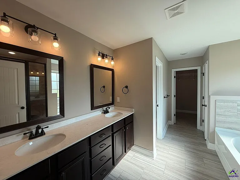 313 Creek Ridge Dr — Photo 13