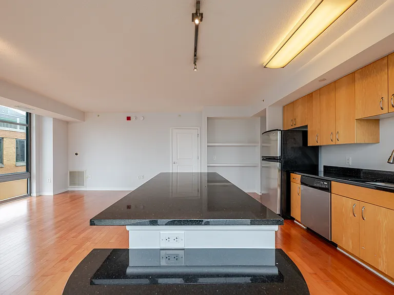 475 K St NW #809 — Photo 7