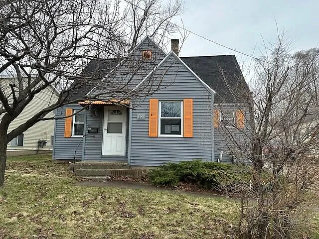34 36th St SW photo 1