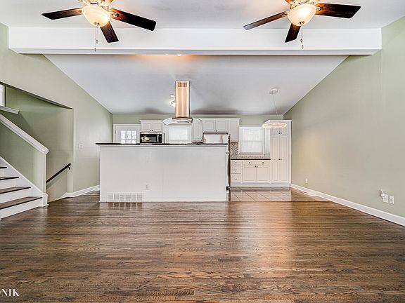4th image of 2204 Francine Ave