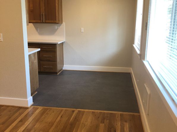 1603 SE Taggart St #4